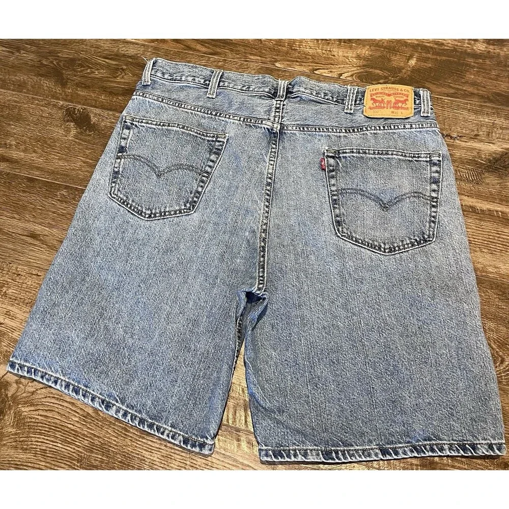 Levis 550 Shorts Mens 40 Relaxed Fit Denim Medium Wash Blue Jorts 10”